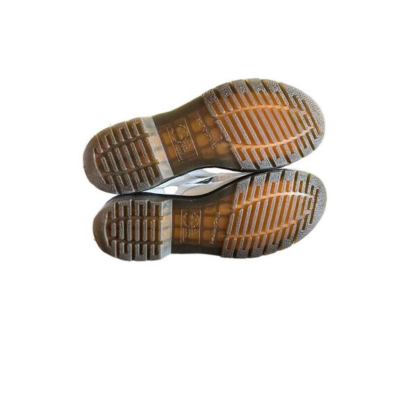 Dr. Martens 1460 white leather boots women's size 8. EUC - Picture 8 of 10